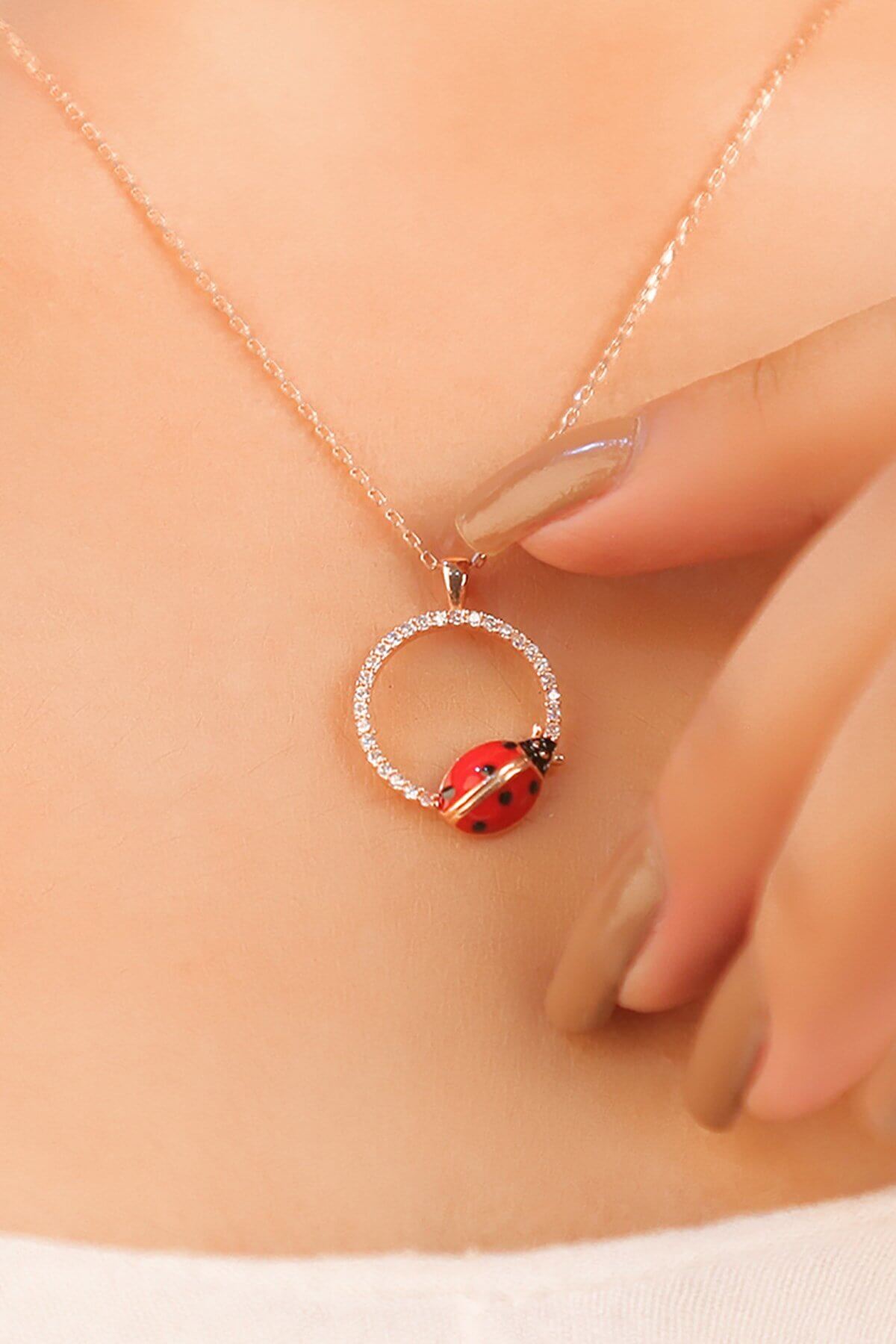 Uıur Bıcekli Halka Gımıı Kolye